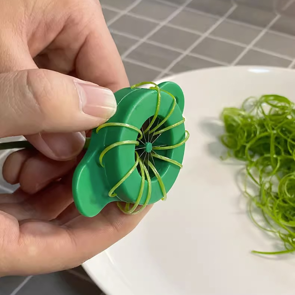 Kitchen Appliances Japan - Mini Cutter Ui Bloem Cutter Versnipperde